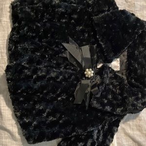 Girls faux fur cape style coat